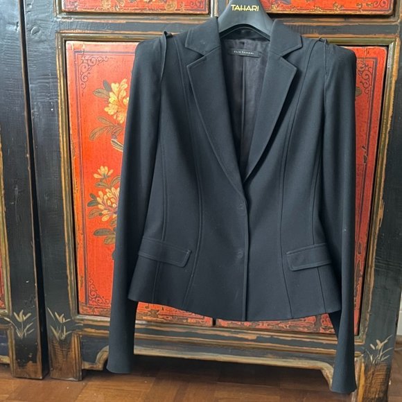 Elie Tahari Black Blazer,  size 4 - Picture 4 of 9